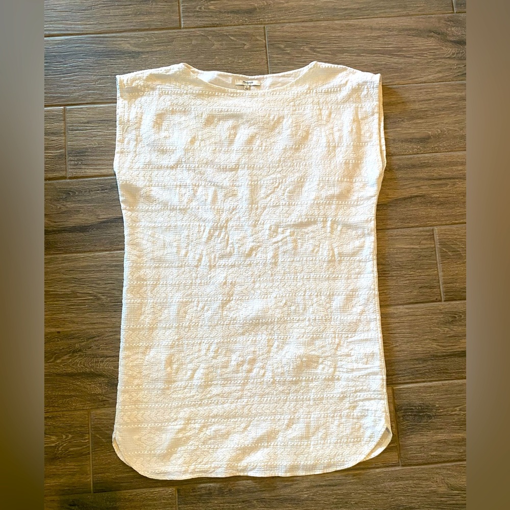 Madewell White Textured Embroidered dress Small